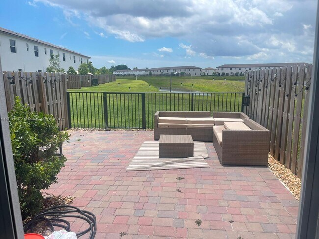 Primary Photo - 2328 NW 125 St