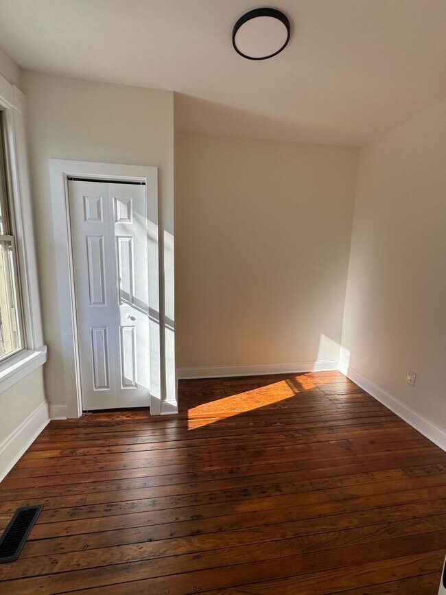 Building Photo - Wonderful 3/2 Home in the Heart of Columbus!