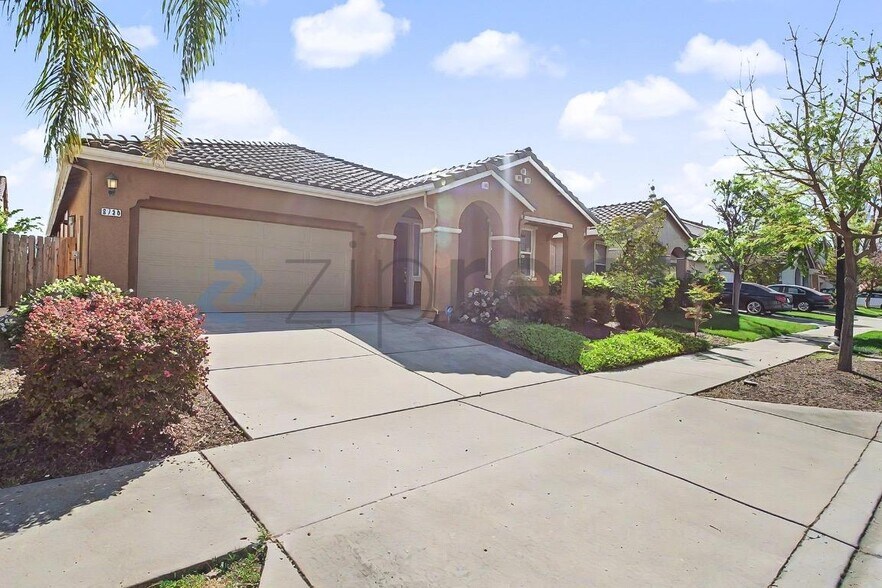 Building Photo - 3730 Iskenderun Ave