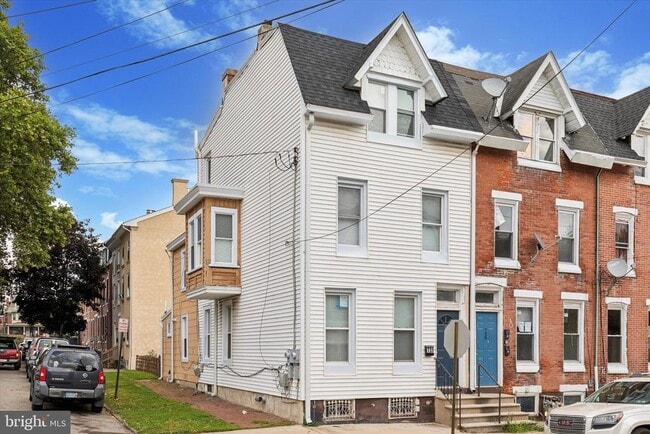 Primary Photo - 731 W Lafayette St