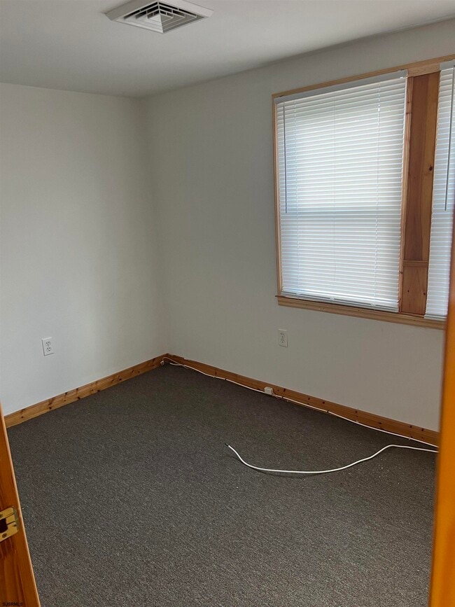 Building Photo - 209 W Pacific Ave