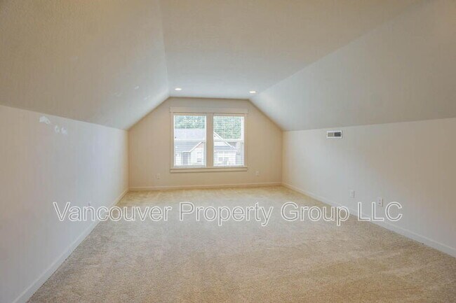 Building Photo - 15103 NE 98th Cir