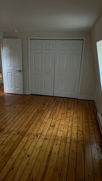Building Photo - 44 E Bowery St