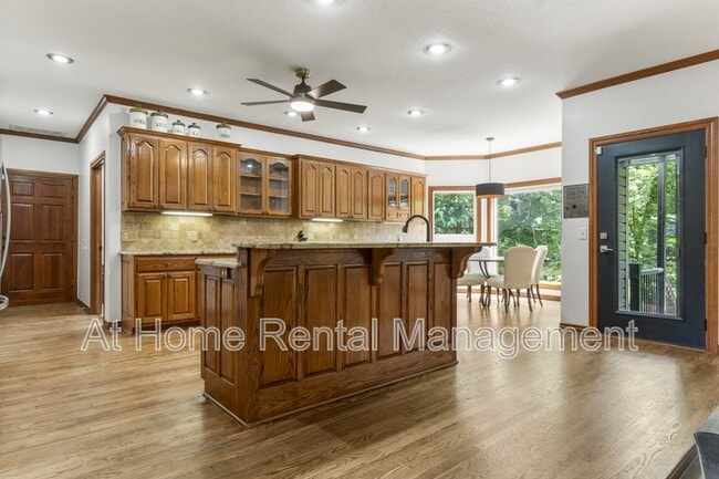 Building Photo - 1220 Renaissance Dr