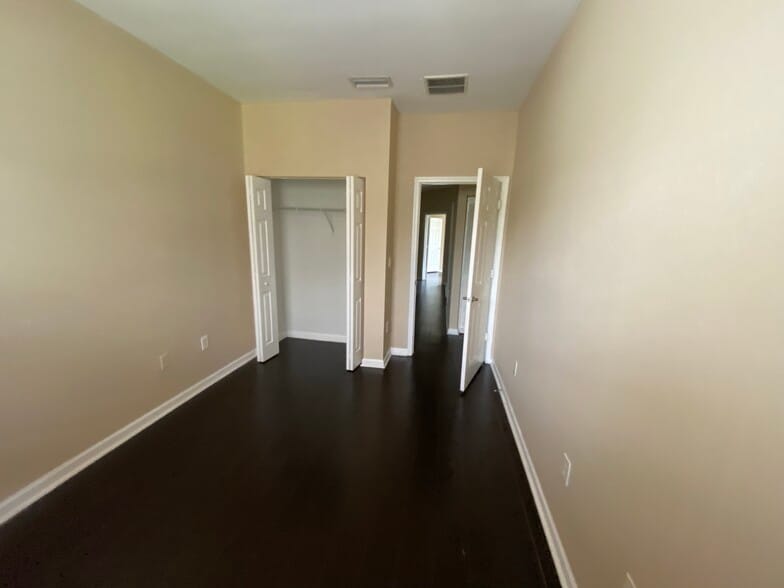 Building Photo - 3102 NW 24th Way