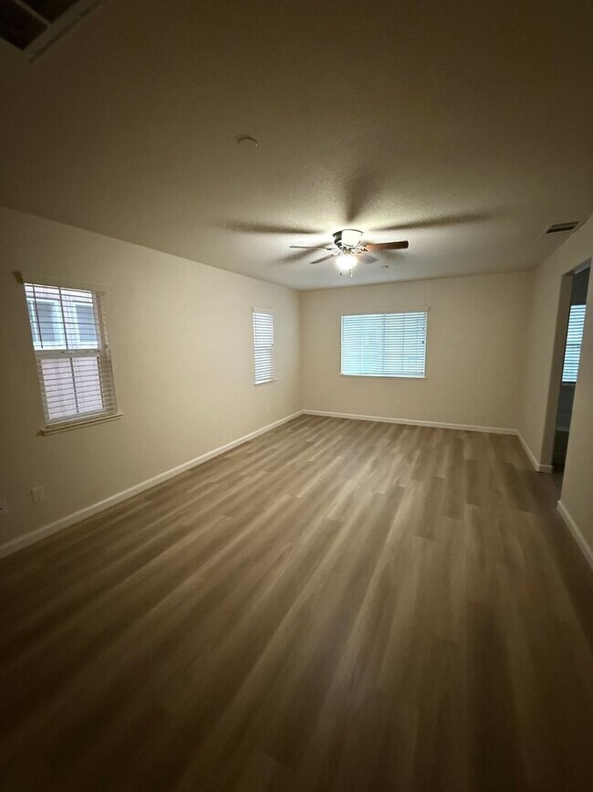 Building Photo - Travis School District