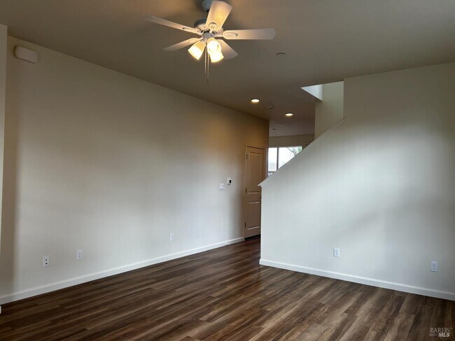 Building Photo - 2042 Ravello Way