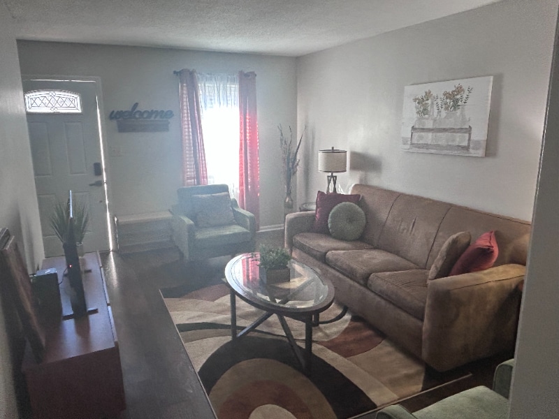 Building Photo - 318 Moir St