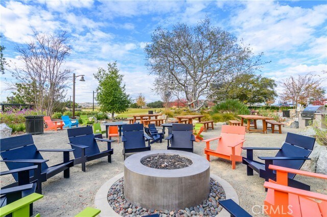 Building Photo - 295 Autumn Wy