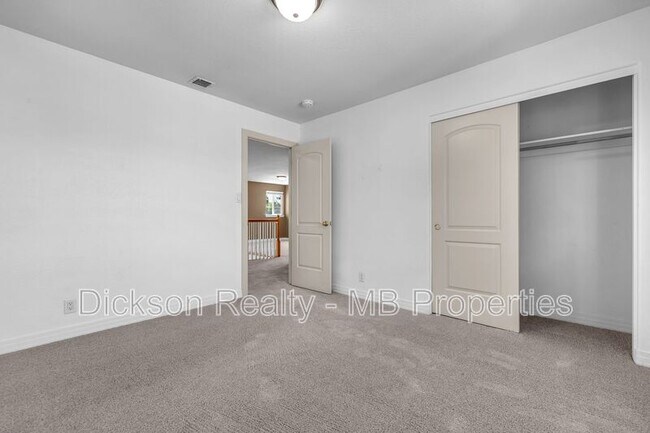 Building Photo - 7117 Heatherwood Dr