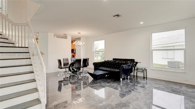 Building Photo - 7109 Walden Pond Ct