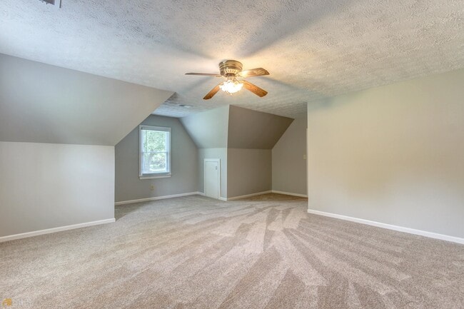 Building Photo - 180 Fairfield Cir