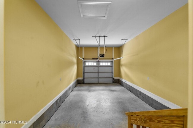 Building Photo - 118 Cypress Cir