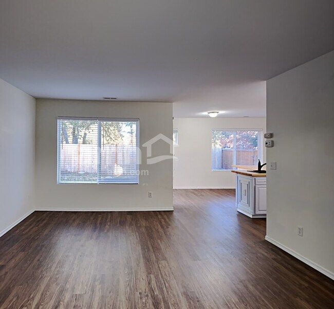 Building Photo - 5115 203rd St Ct E