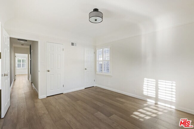 Building Photo - 12153 Maxwellton Rd