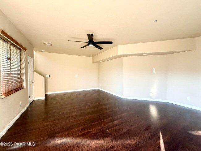 Building Photo - 2207 Sequoia Dr