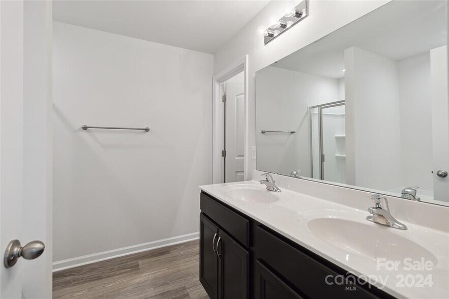 Building Photo - 13416 Alpine Dr