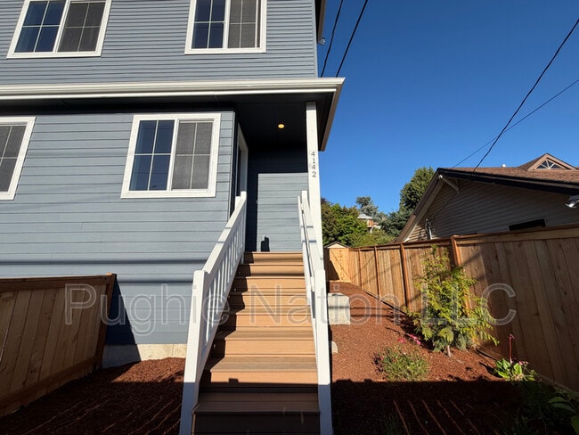 Building Photo - 4142 3rd Ave NW