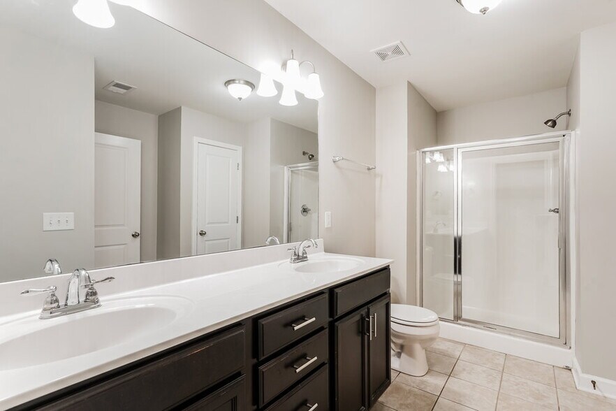 Building Photo - 2513 Skyfalls Way