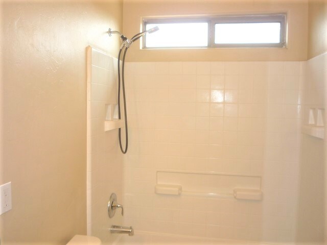 Building Photo - 989 E Stronghold Canyon Ln