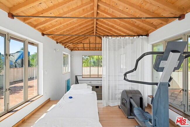 Building Photo - 420 Alta Ave