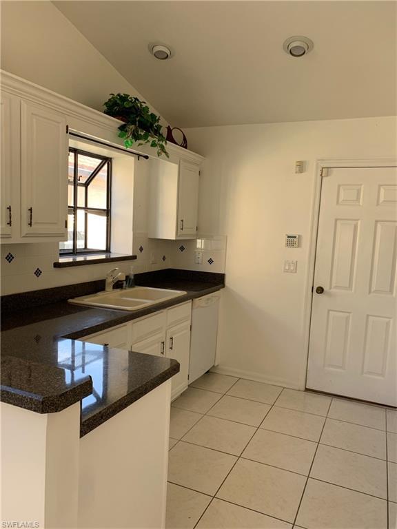 Building Photo - 28720 Sweet Bay Ln