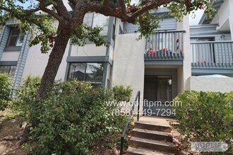 Building Photo - 1 Bed 1 Bath near UCSD, laundry in unit, P...