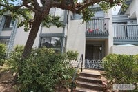 Building Photo - 1 Bed 1 Bath near UCSD, laundry in unit, P...