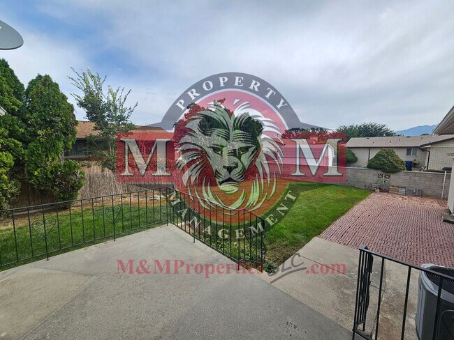Building Photo - Great 4 Bd 2 Ba Home in Taylorsville