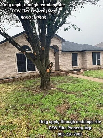 Building Photo - 468 Maplegrove Rd