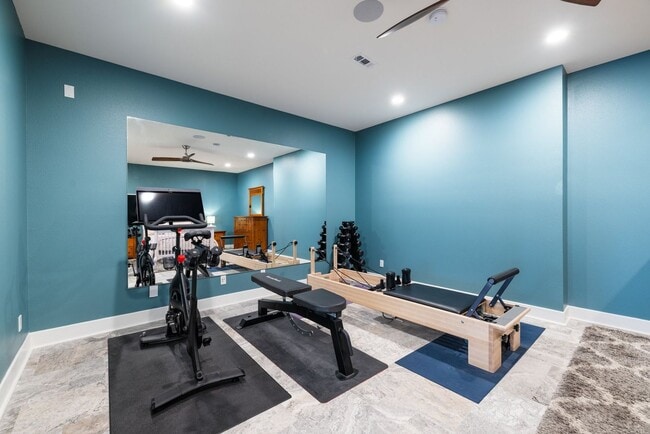 Building Photo - Located in the gated Valhalla community in Brentwood