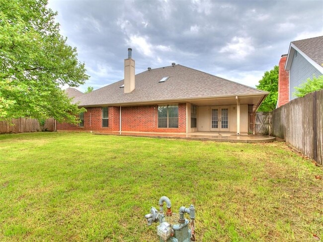 Building Photo - 1117 NW 198th St