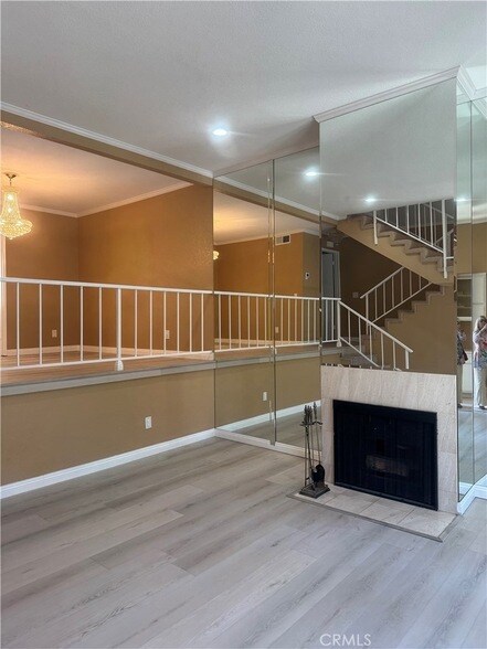 Building Photo - 10201 Mason Ave