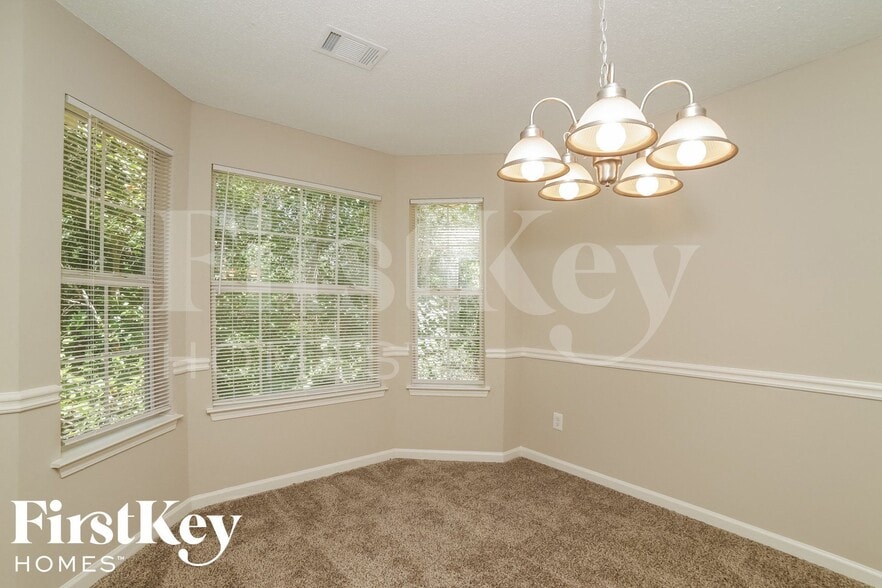 Building Photo - 4470 White Hill Pl