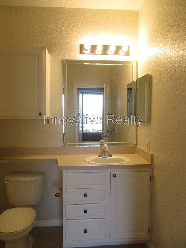 Building Photo - 1375 Lake Shadow Cir