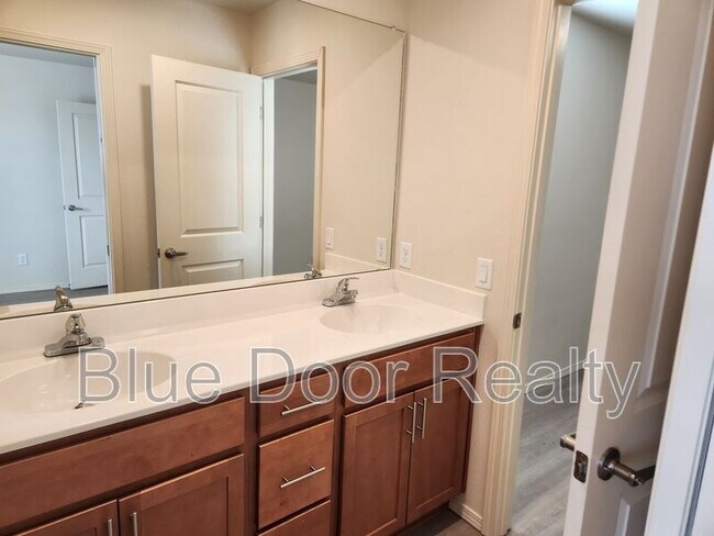 Building Photo - 1224 Tierra Verde Loop