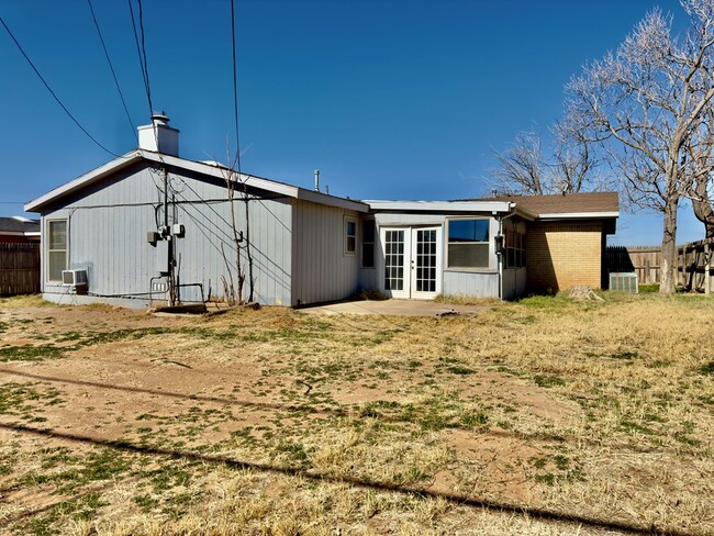 Building Photo - 1508 E 53rd St