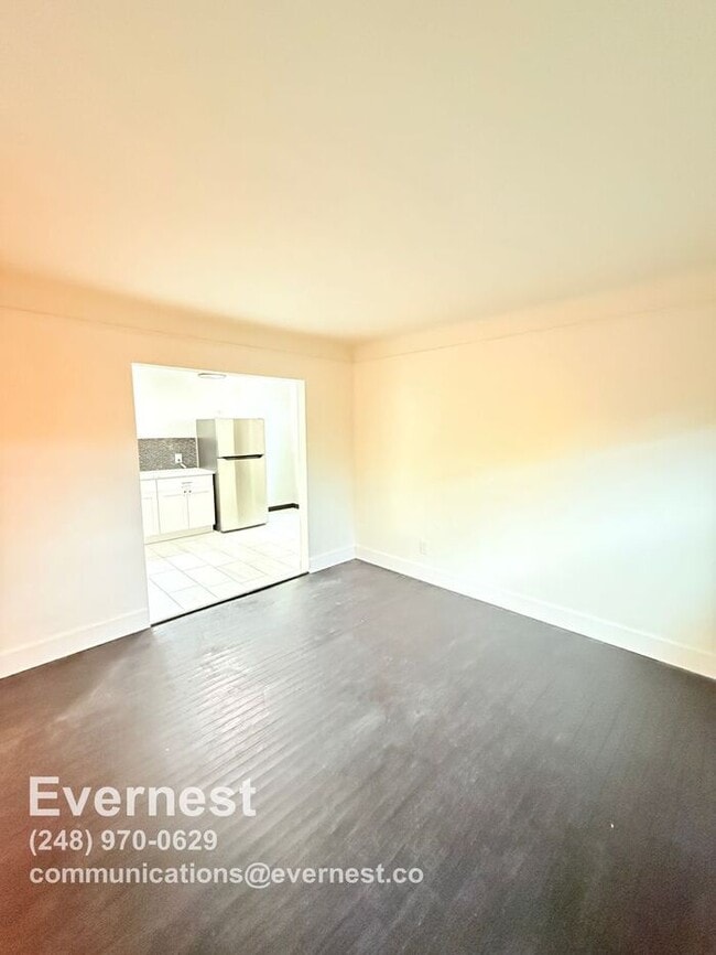 Building Photo - Charming 2-Bedroom Home in a Convenient Lo...