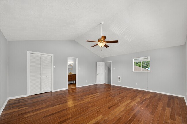 Building Photo - 11447 Kirkvalley Dr