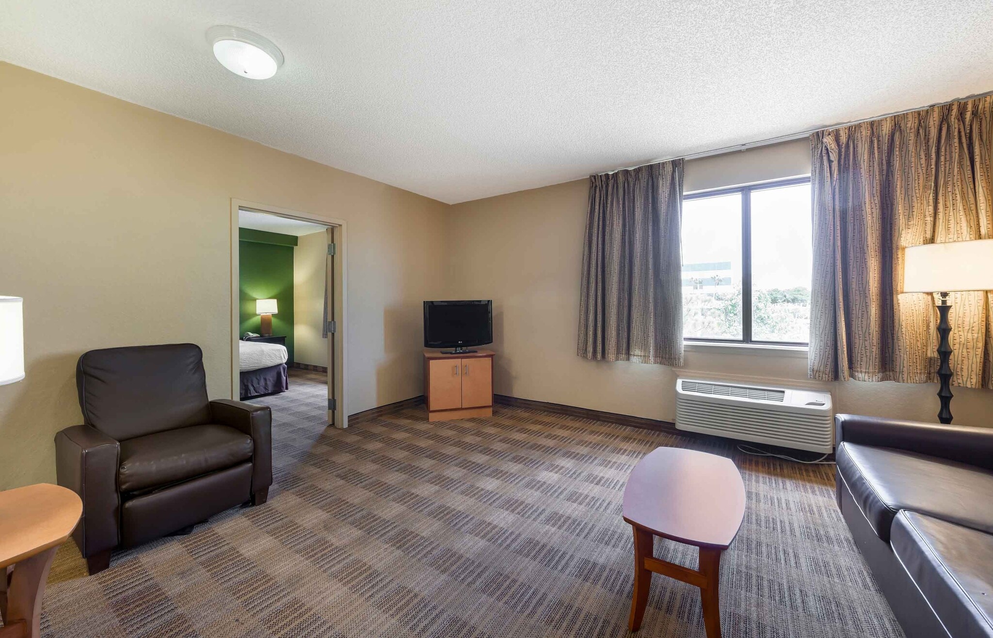 Building Photo - Furnished Studio-Greensboro - Airport