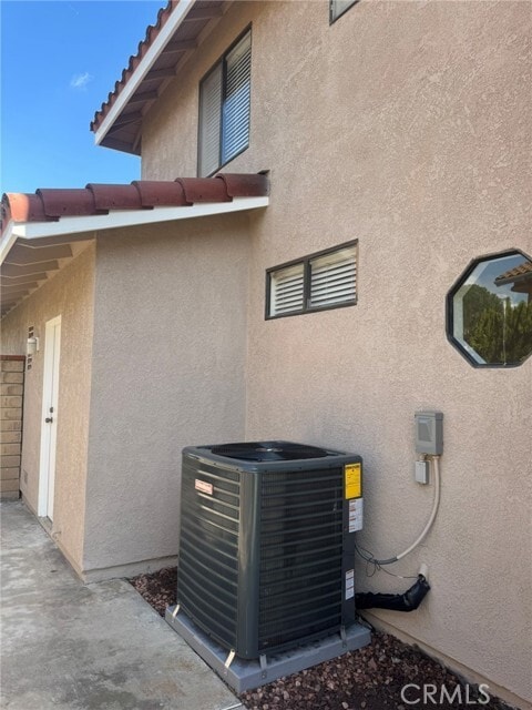 Building Photo - 971 Longview Dr