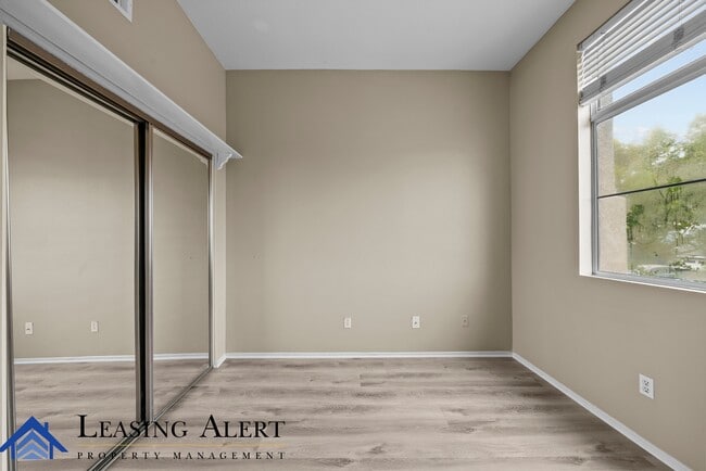 Building Photo - 23721 Skycrest Cir Dr