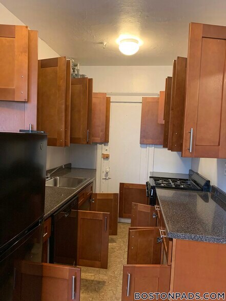 Building Photo - 1171 Boylston St