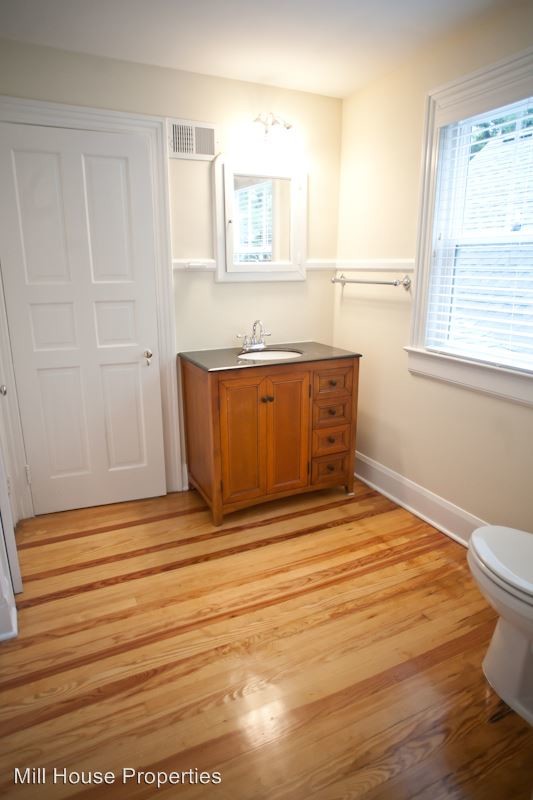 Building Photo - 4 br, 2 bath House - 128 North Street Unit A