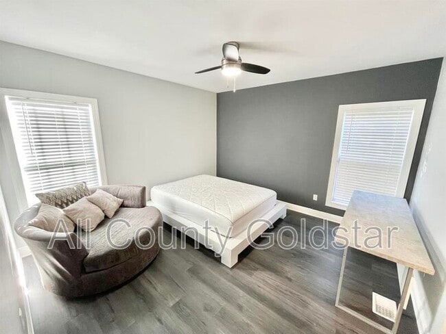 Building Photo - 4254 Flamingo Blvd