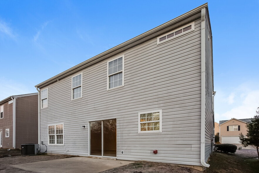 Building Photo - 10520 Pickerel Ln