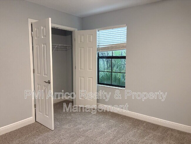 Building Photo - 12860 Satin Lily Dr