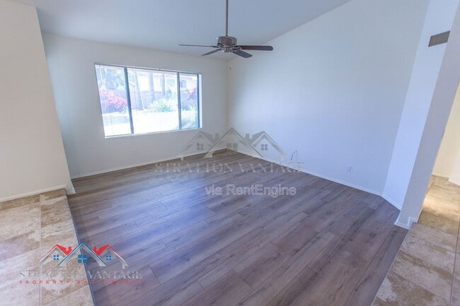 Building Photo - 5513 E Terry Dr