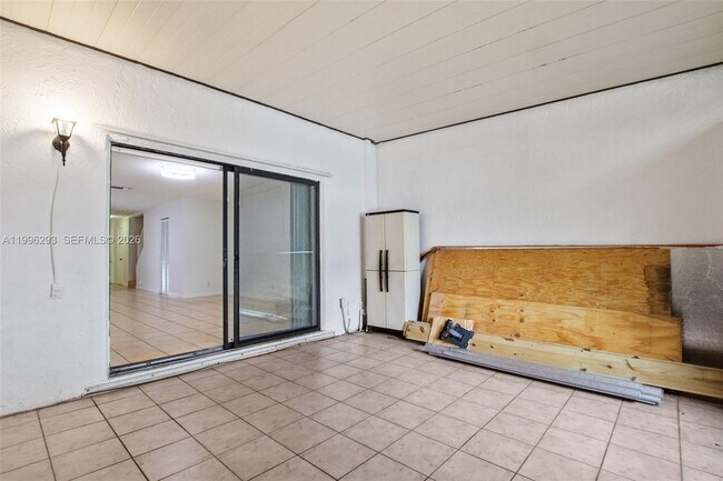 Building Photo - 1360 NW 97th Terrace