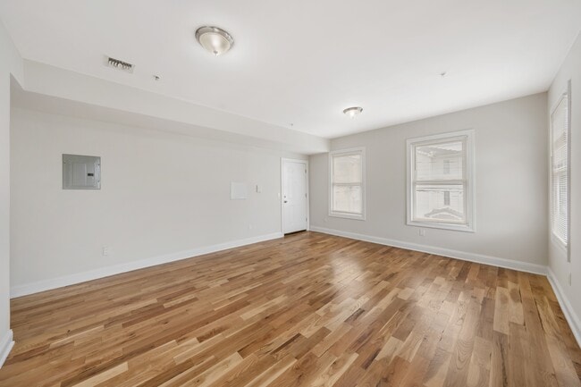 Building Photo - 55 Lentz Ave
